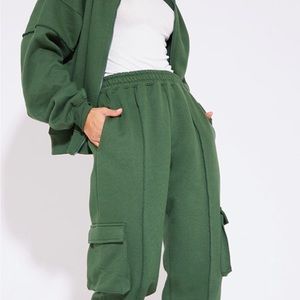 GREEN SWEATSUIT…2 Piece Jogger Set